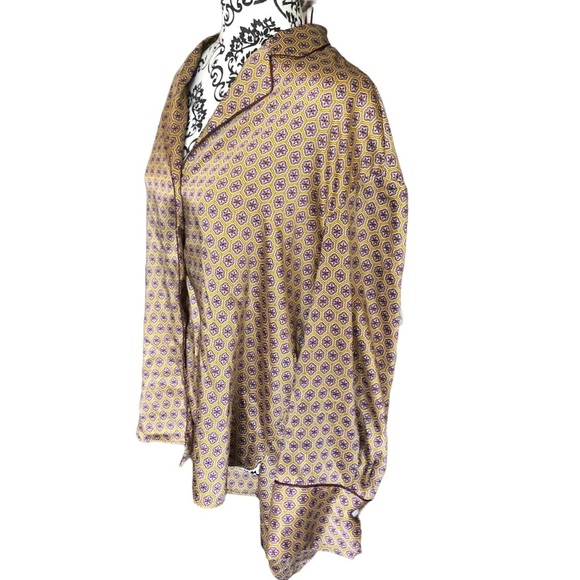 ZARA Printed PJ High-low button-down Satin Shirt - Picture 2 of 12